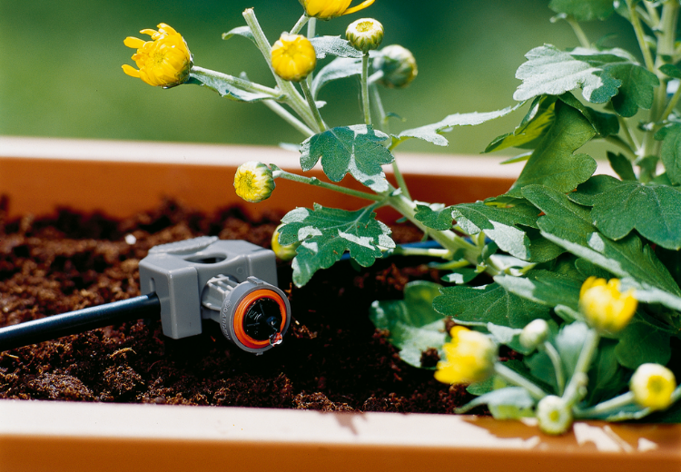 Que nhựa đi đường ống tưới 13mm 1/2'' Gardena 08328-20 (3 cái/hộp) - Ảnh 3