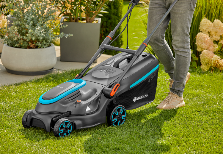 Máy cắt cỏ chạy điện 1800/37 Gardena 14637-20 - Ảnh 2