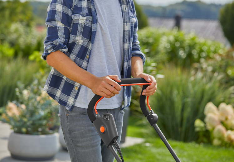Máy cắt cỏ chạy điện 1800/37 Gardena 14637-20 - Ảnh 3